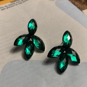Elegant Emerald Green Faceted Gemstone Earrings